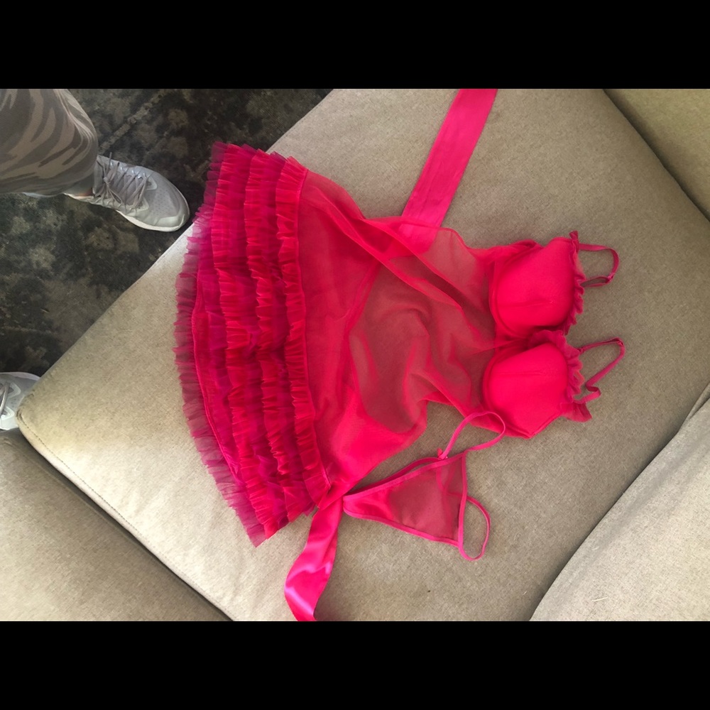 Like new , worn once , perfect condition